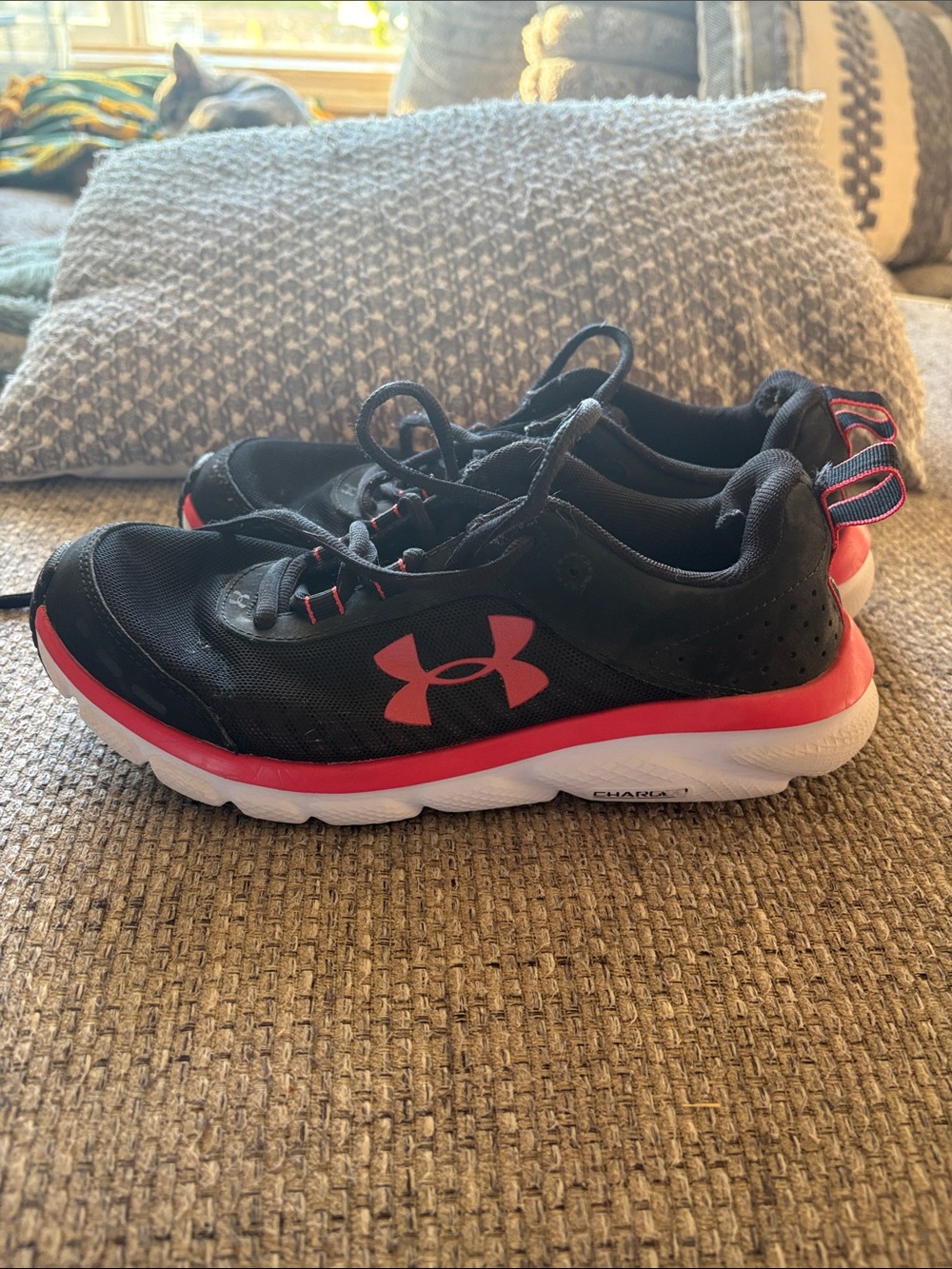 Under Armour Sneakers